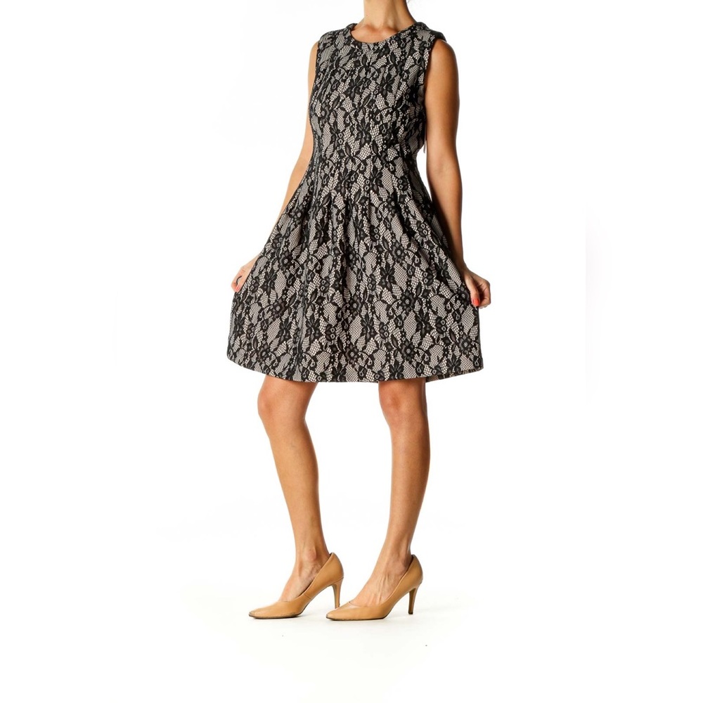 Anthropologie HD In Paris violante lace Black and Ivory Dress Size S.